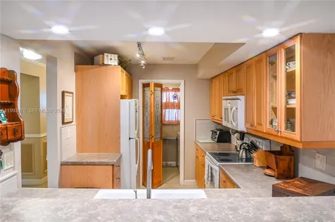 5201 SW 31st Avenue Dania Beach FL 33312