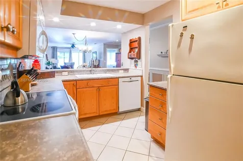 5201 SW 31st Avenue Dania Beach FL 33312