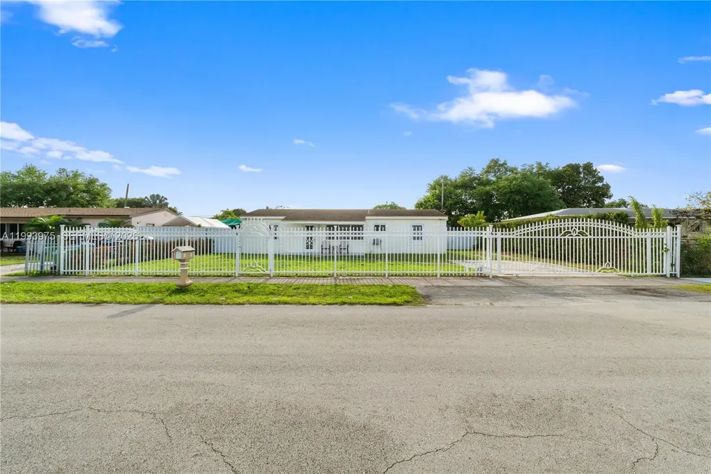 16110 NW 28th Place Miami Gardens FL 33054