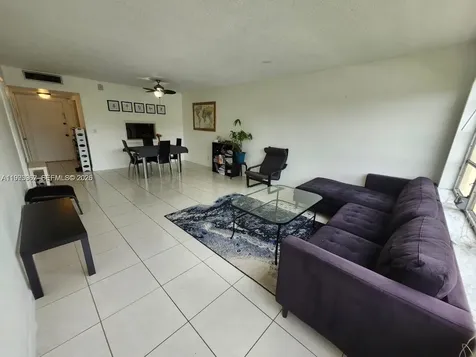 851 NE 14th Avenue Hallandale Beach FL 33009