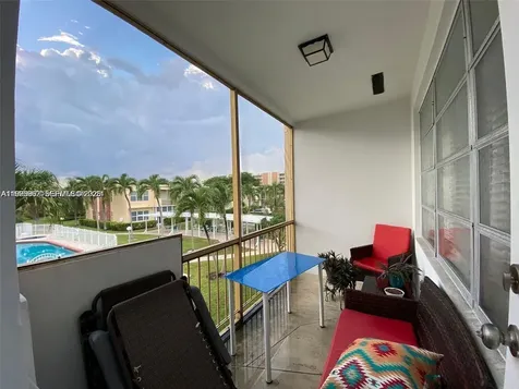 851 NE 14th Avenue Hallandale Beach FL 33009