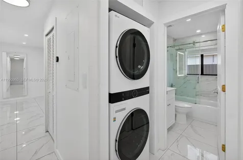 2492 SW 44th Street Miami FL 33142