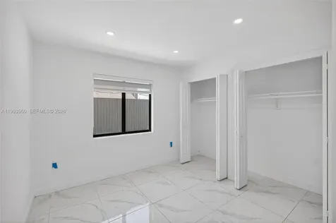 2492 SW 44th Street Miami FL 33142