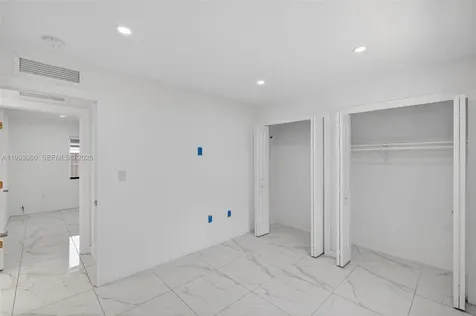 2492 SW 44th Street Miami FL 33142
