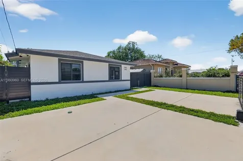2492 SW 44th Street Miami FL 33142