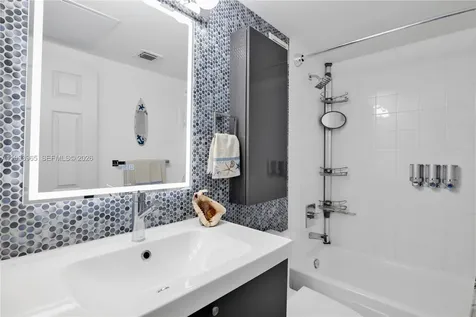 2501 S Ocean Drive Hollywood FL 33019