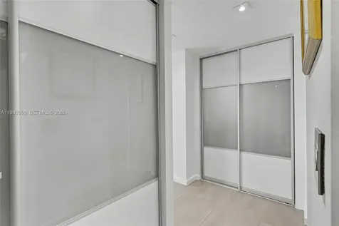 1541 Brickell Avenue Miami FL 33129
