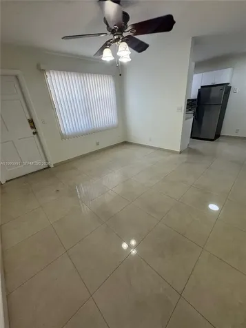30 SE 4th Avenue Hallandale Beach FL 33009