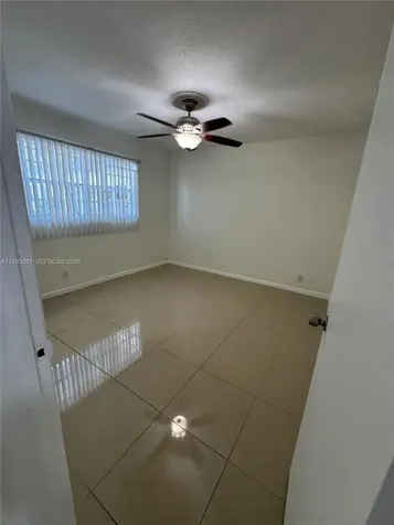 30 SE 4th Avenue Hallandale Beach FL 33009