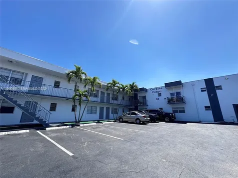 30 SE 4th Avenue Hallandale Beach FL 33009
