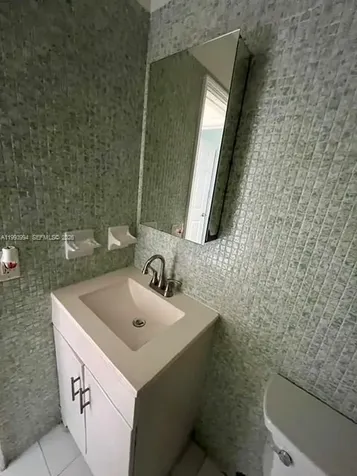 1151 W 28th Street Hialeah FL 33010