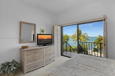 112 Bimini Drive Duck FL 33050