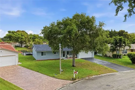 8515 NW 26th Drive Coral Springs FL 33065