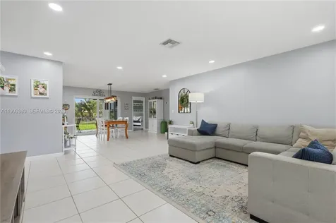 8515 NW 26th Drive Coral Springs FL 33065