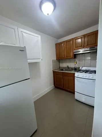 1281 NW 60th Street Miami FL 33142