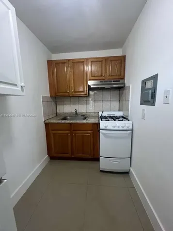 1281 NW 60th Street Miami FL 33142