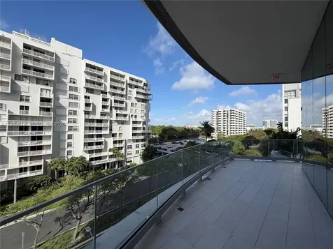 175 SE 25th Road Miami FL 33129