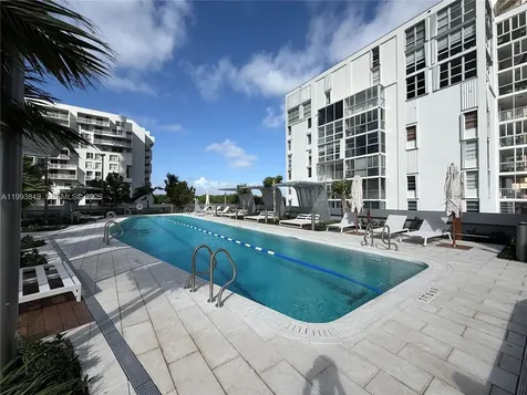 175 SE 25th Road Miami FL 33129