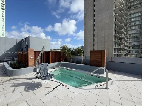 175 SE 25th Road Miami FL 33129