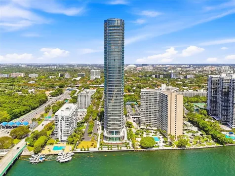 175 SE 25th Road Miami FL 33129