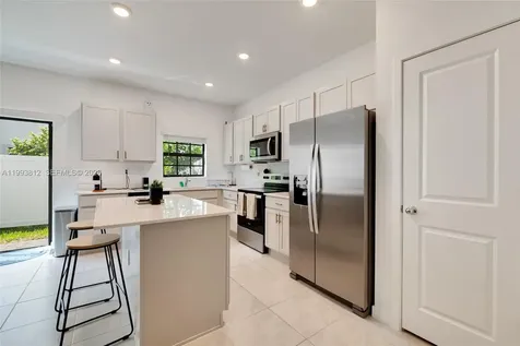 834 SW 11th Terrace Florida City FL 33034