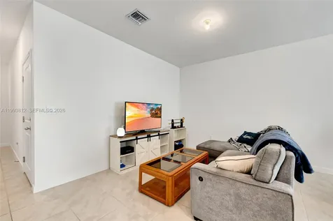 834 SW 11th Terrace Florida City FL 33034