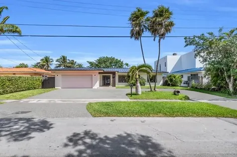 2025 Arch Creek Drive North Miami FL 33181