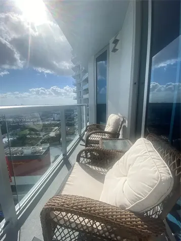 185 SW 7 Street Miami FL 33130