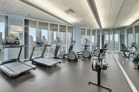 185 SW 7 Street Miami FL 33130
