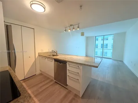 185 SW 7 Street Miami FL 33130