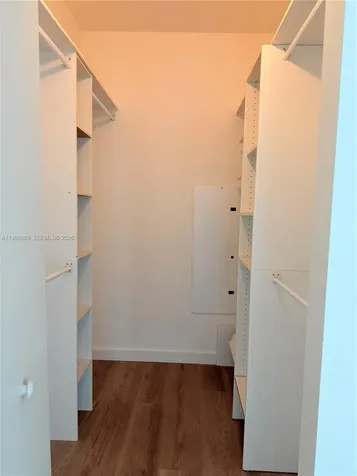 185 SW 7 Street Miami FL 33130