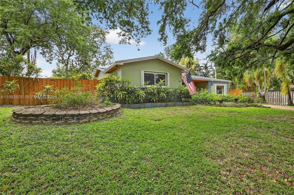 2006 N 38th Avenue Hollywood FL 33021
