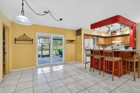 2006 N 38th Avenue Hollywood FL 33021