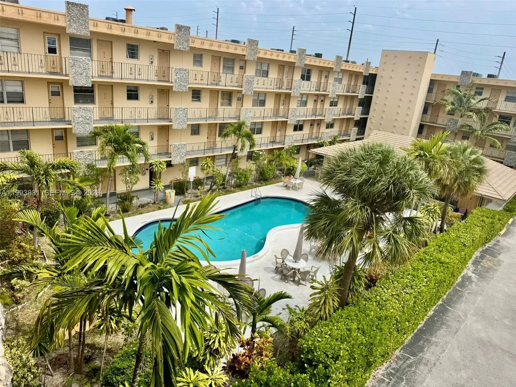 2145 Pierce Street Hollywood FL 33020