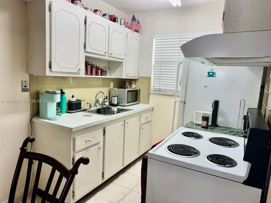 2145 Pierce Street Hollywood FL 33020