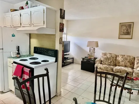 2145 Pierce Street Hollywood FL 33020