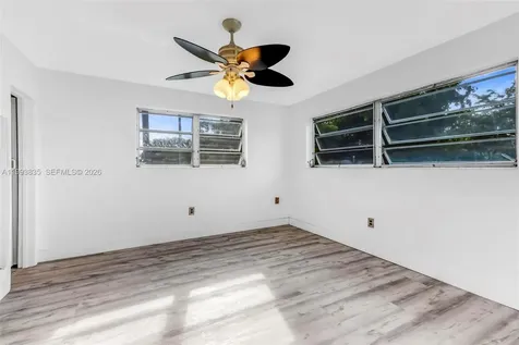285 NE 191st Street Miami FL 33179
