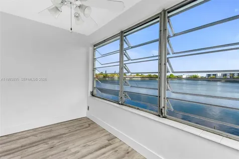 285 NE 191st Street Miami FL 33179