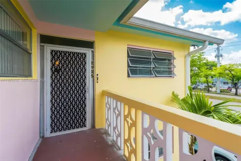 285 NE 191st Street Miami FL 33179
