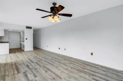 285 NE 191st Street Miami FL 33179