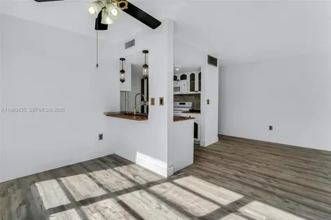 285 NE 191st Street Miami FL 33179