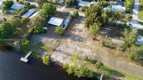 1035 W Anchor Lane Moore Haven FL 33471
