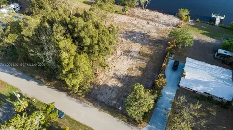 1035 W Anchor Lane Moore Haven FL 33471