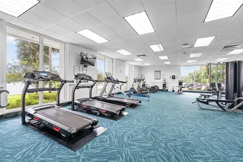 500 Bayview Drive Sunny Isles Beach FL 33160