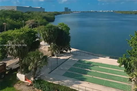 500 Bayview Drive Sunny Isles Beach FL 33160