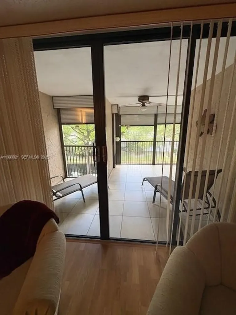 2812 N 46th Avenue Hollywood FL 33021