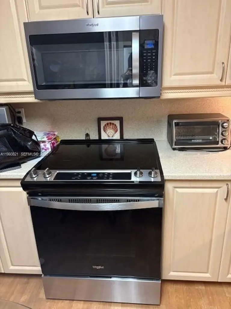2812 N 46th Avenue Hollywood FL 33021