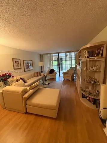 2812 N 46th Avenue Hollywood FL 33021