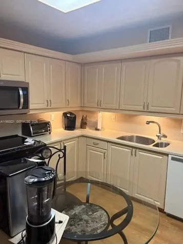 2812 N 46th Avenue Hollywood FL 33021
