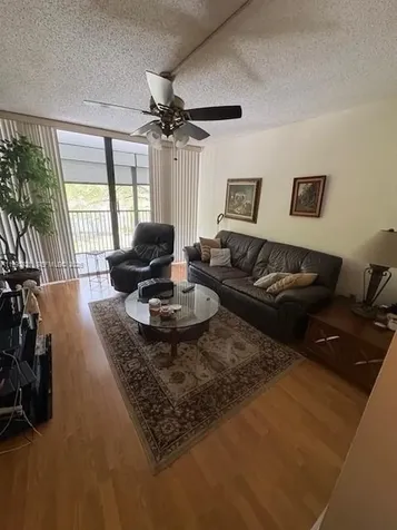 2812 N 46th Avenue Hollywood FL 33021